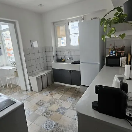 בית אירוח Doble Grande 2 Personas Balcon ליסבון