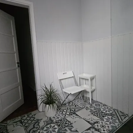 Doble Grande 2 Personas Balcon ホームステイ
